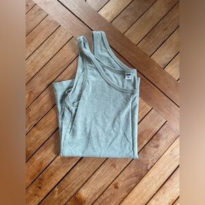 UNIQLO Slub Jersey Sleeveless Top